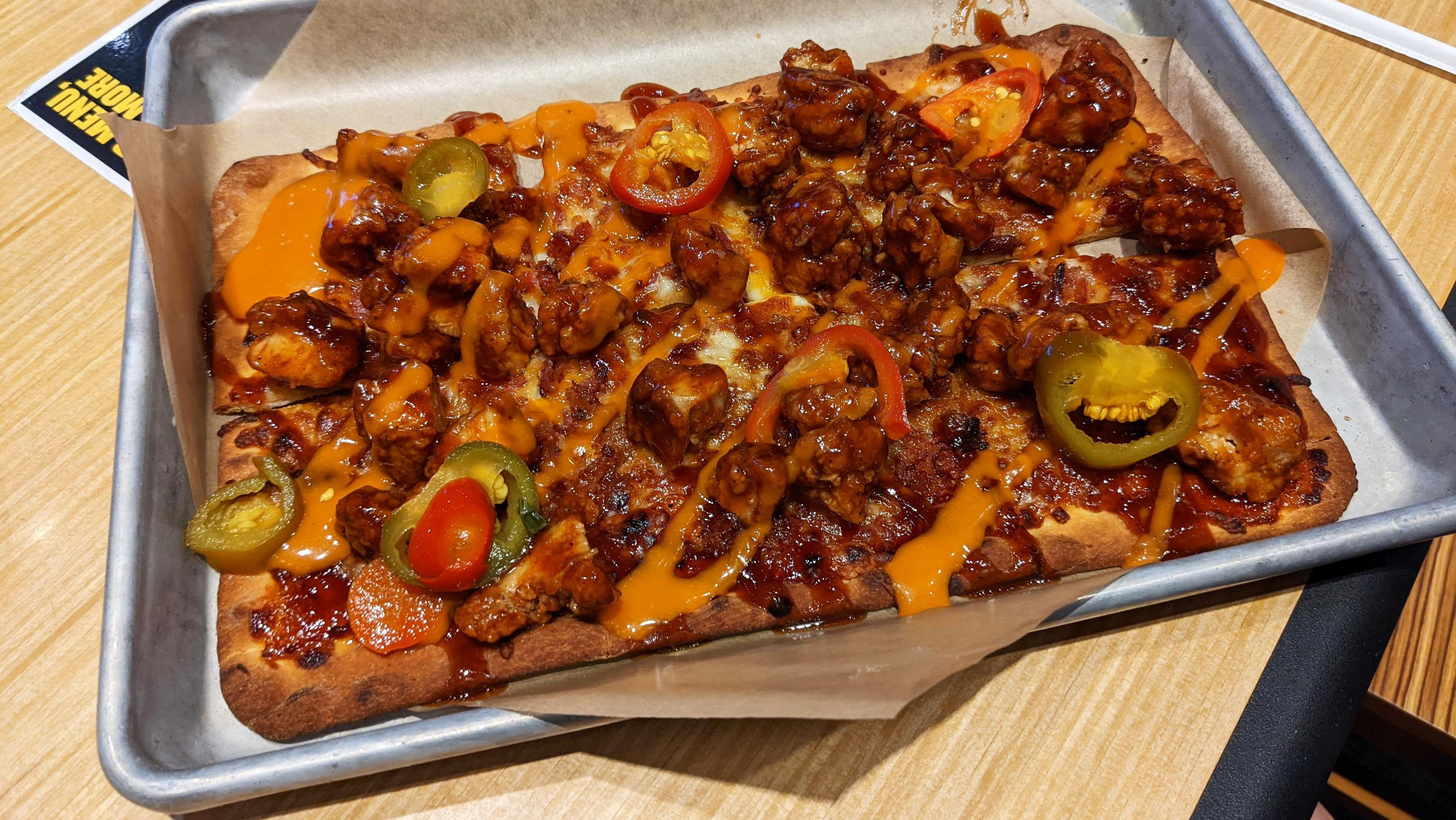 bbq chicken bar pizza