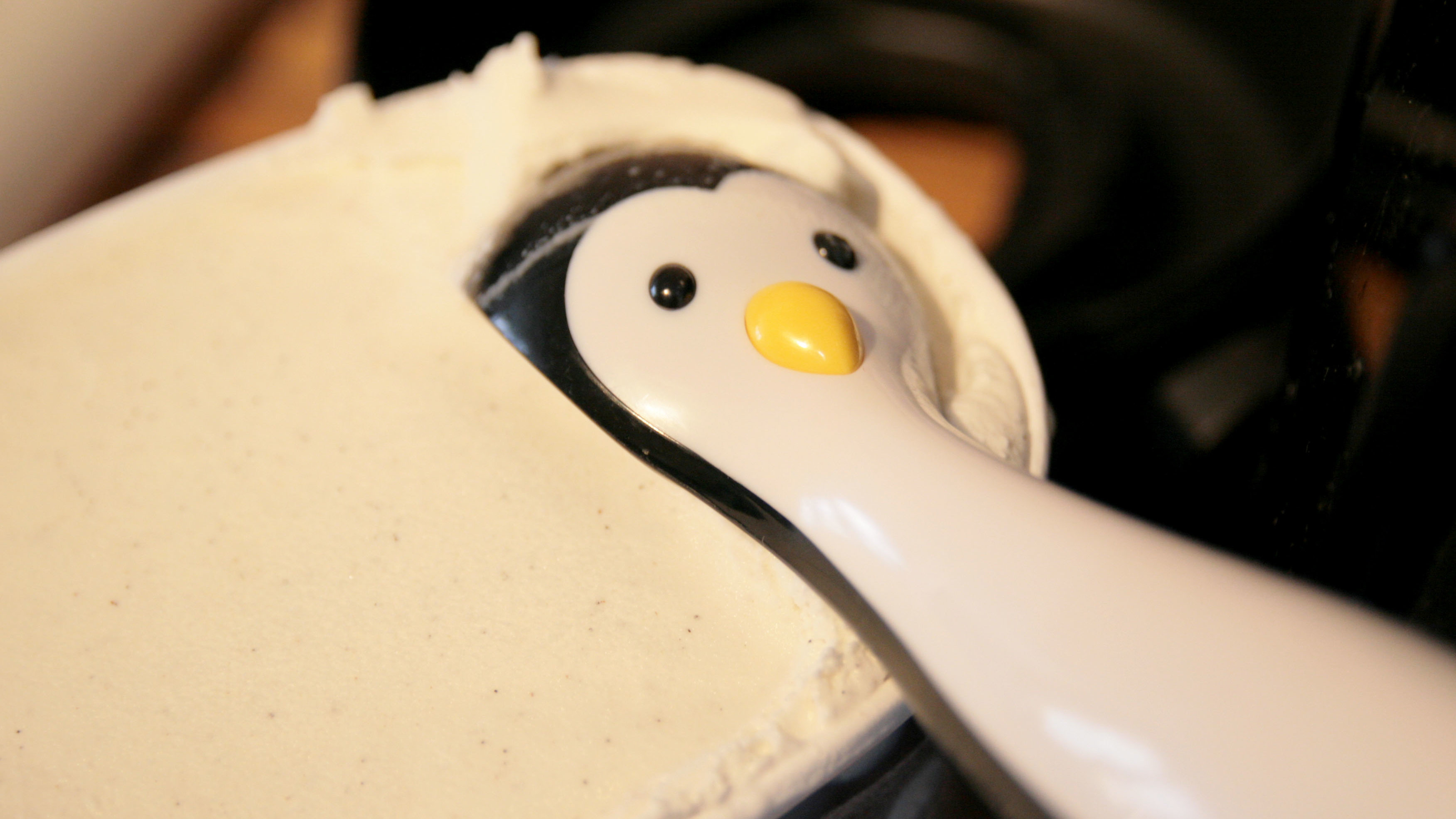 Penguin ice cream scoop