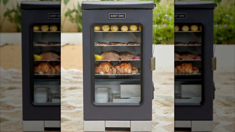 East Oak 30-Inch Electric Smoker product shot