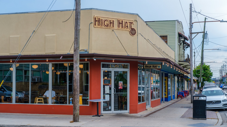 High Hat Cafe exterior