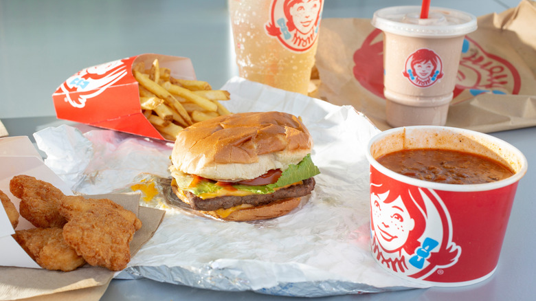 Wendy's burger, nuggets, and chili