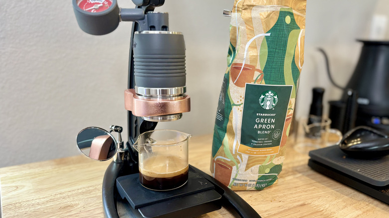 Espresso shot of Starbucks Green Apron Blend