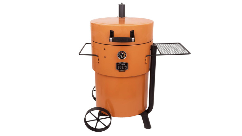 Oklahoma Joe's Bronco Pro Drum Smoker product shot