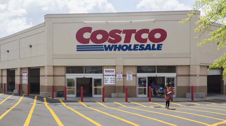 View of the Costco entrance from parking lot