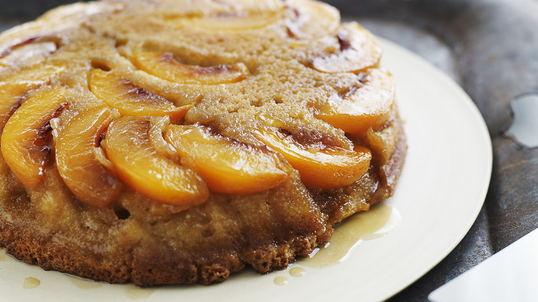 canned peaches on cake