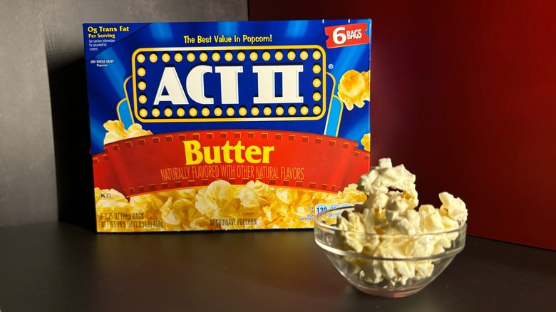 Act II Butter Microwave Popcorn box and popcorn