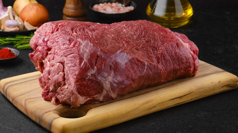 Raw chuck roast