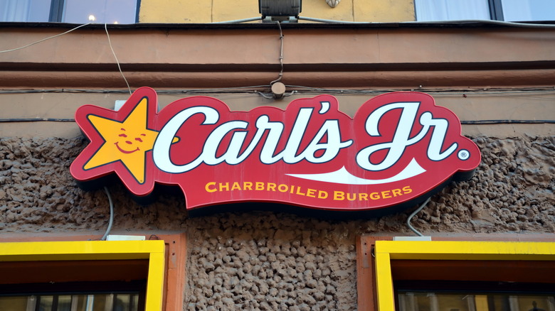 Carl's Jr. sign