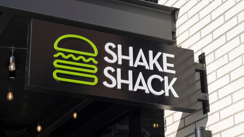 Shake Shack sign