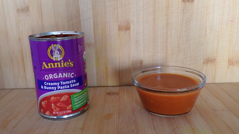 A can of Annie's creamy tomato soup