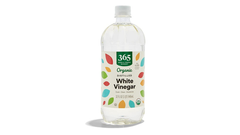 Bottle of white vinegar