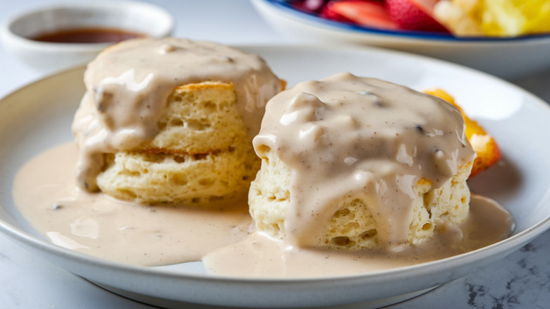 Canned biscuits and gravy