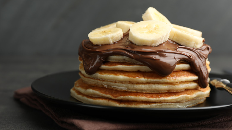 Pancakes with bananas and chocolate