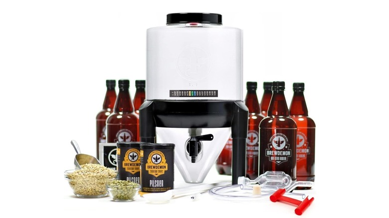 BrewDemon Signature Pro Beer Making Kit with Bottles