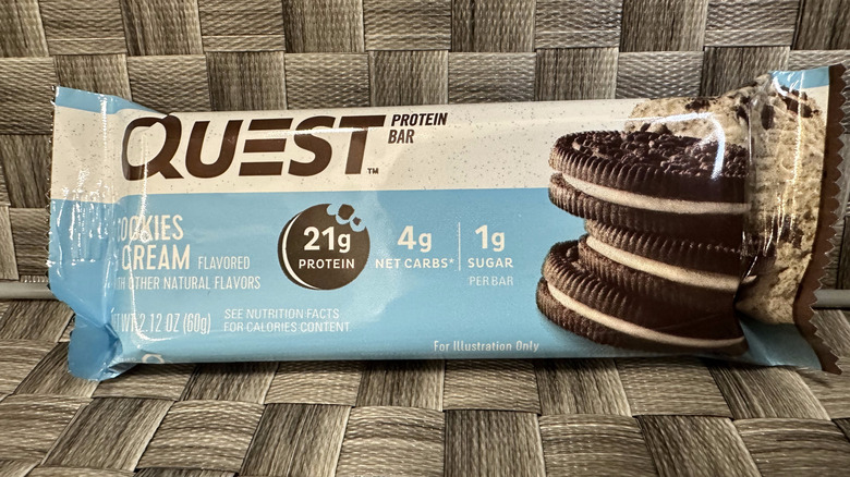 Quest cookies and cream bar