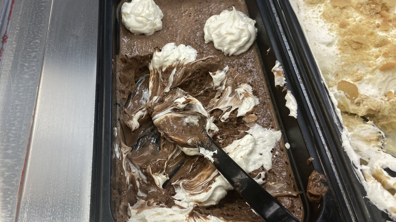 chocolate pudding in serving tray