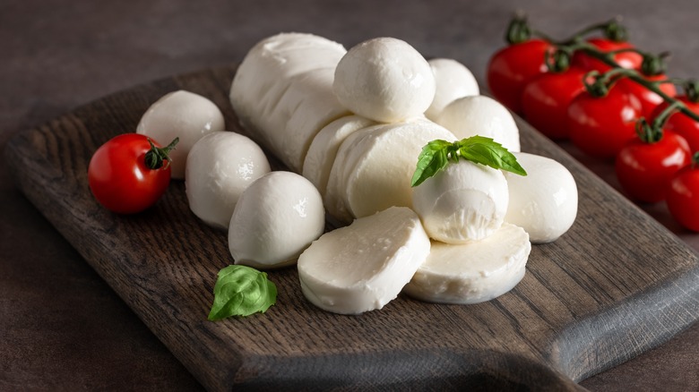 mozzarella on cutting board