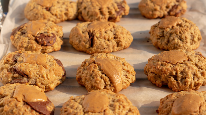 Peanut butter and oatmeal cookies