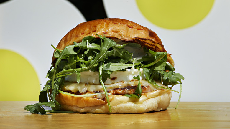 fried egg sandwich with arugula