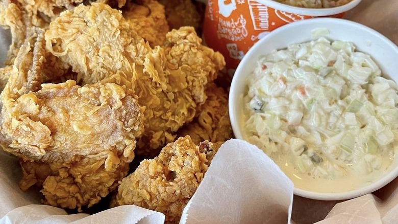 Popeyes coleslaw salad with chicken