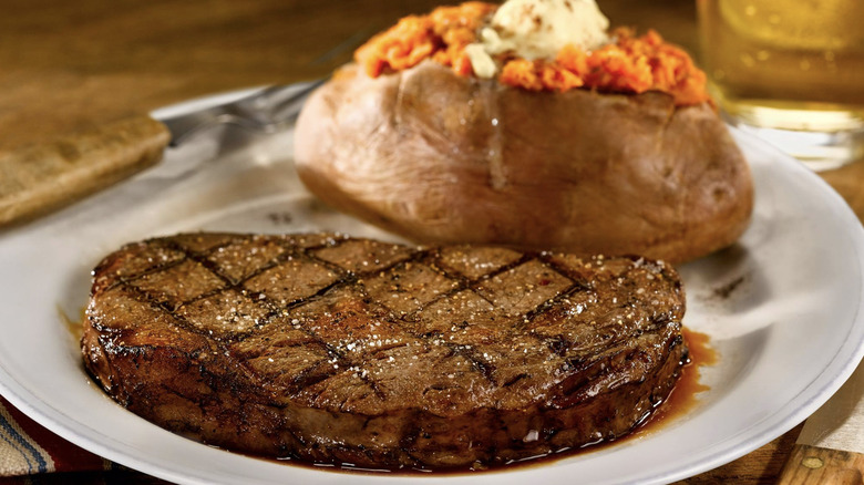 Logan's Roadhouse steak