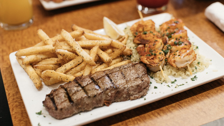 Sizzler Family Steak House steak with sides