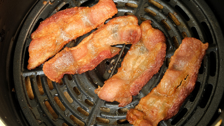 greasy bacon in air fryer