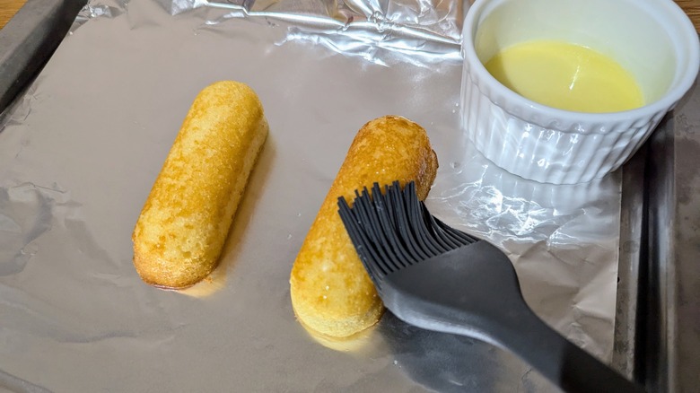 brush buttering twinkie