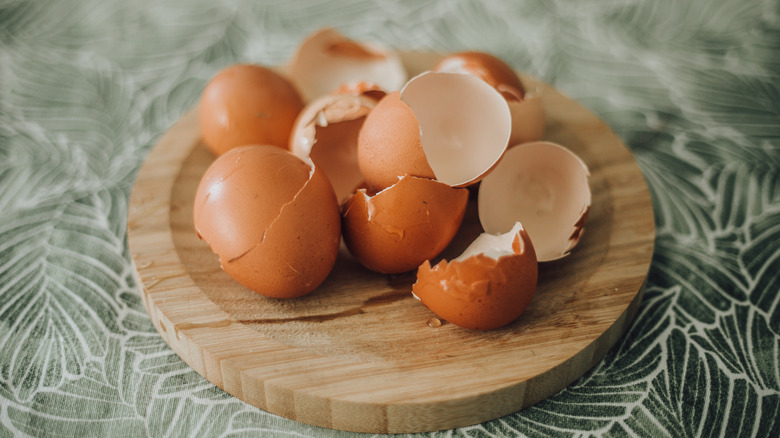 eggshells on cutting board