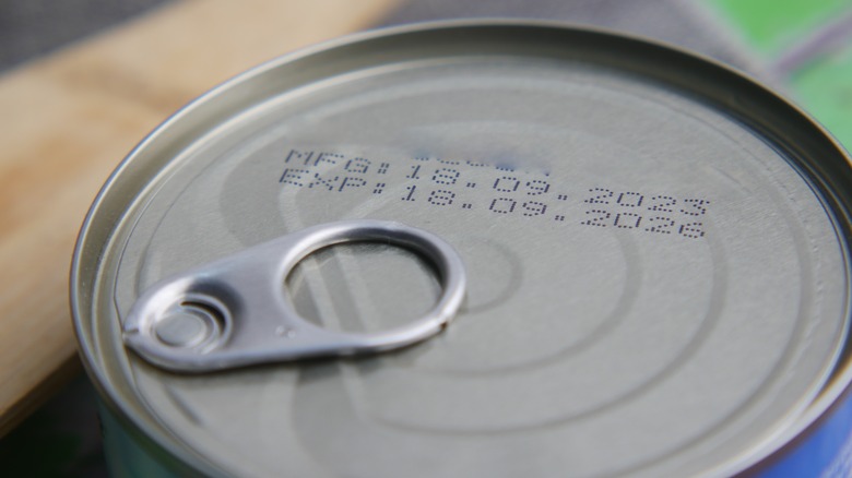 can with expiration date