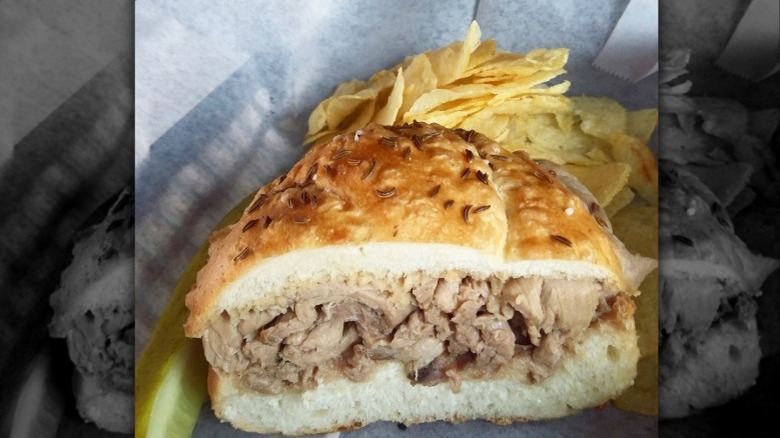 beef on weck sandwich