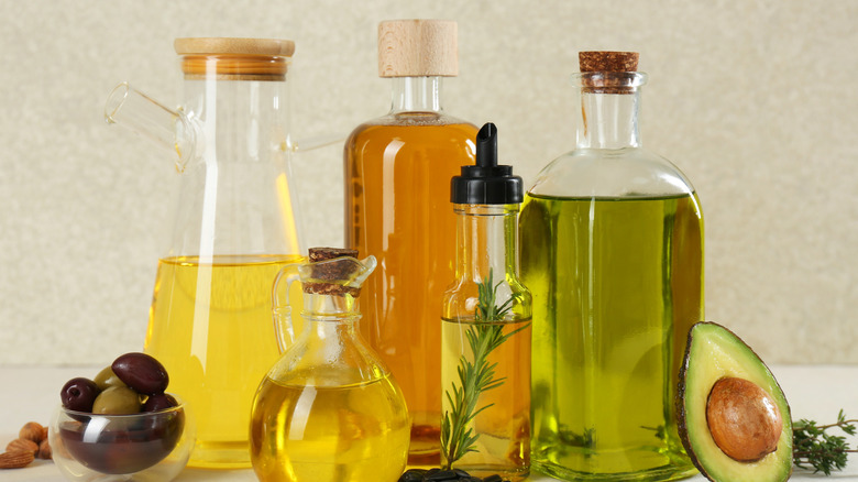 Different types of oils in bottles