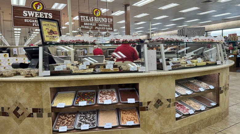 Buc-ee's sweets counter