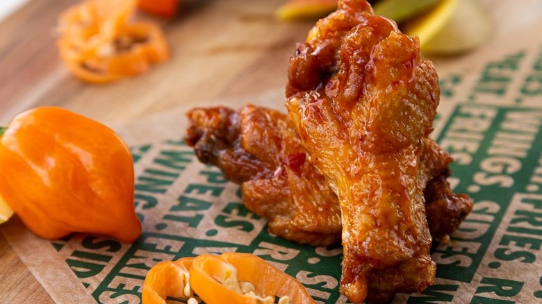 Wingstop mango habanero wings