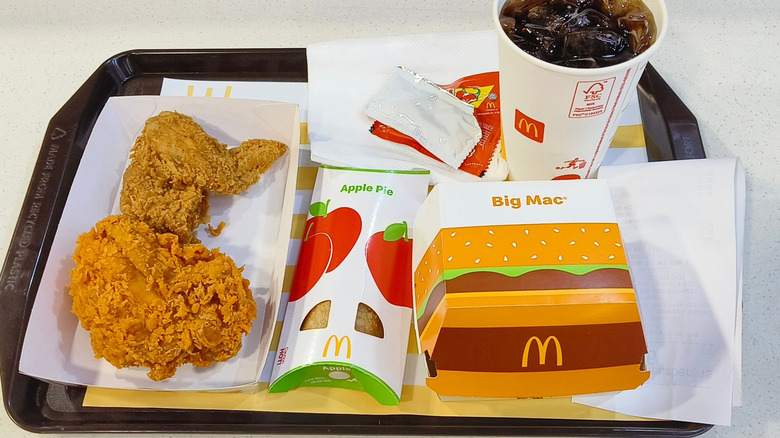 McDonalds Big Mac, Fried chicken, Apple pie and Coca Cola