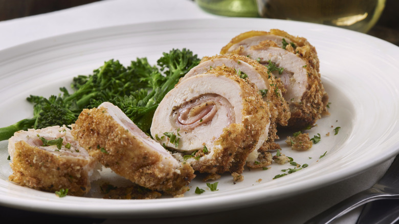 Sliced chicken cordon bleu