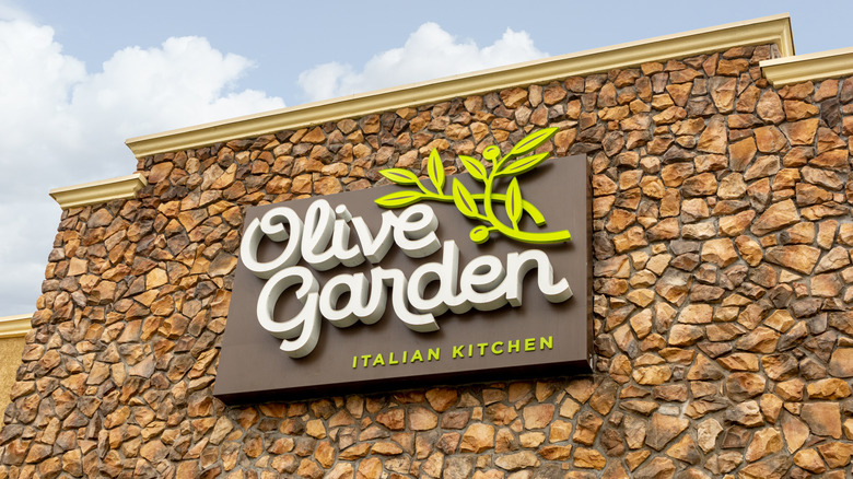 An Olive Garden location.