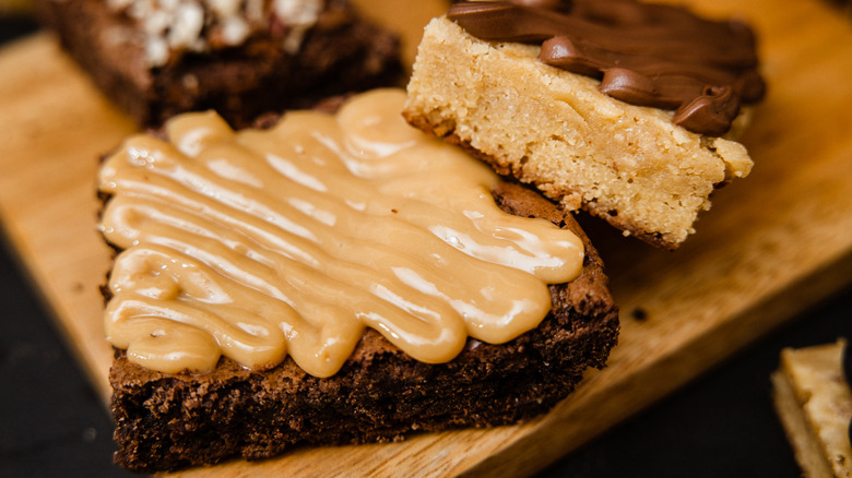 Iced brownies and blondies