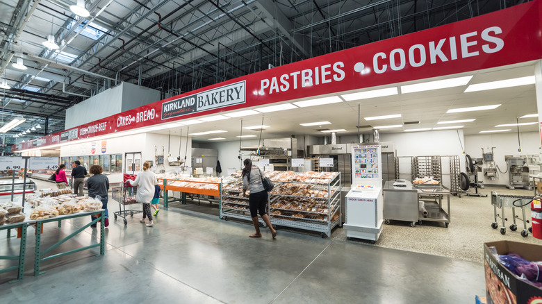 people shopping in Costco bakery