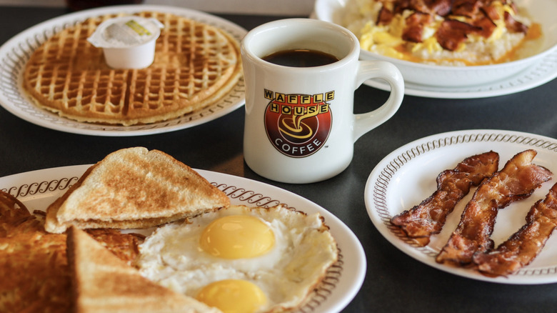 Waffle House breakfast