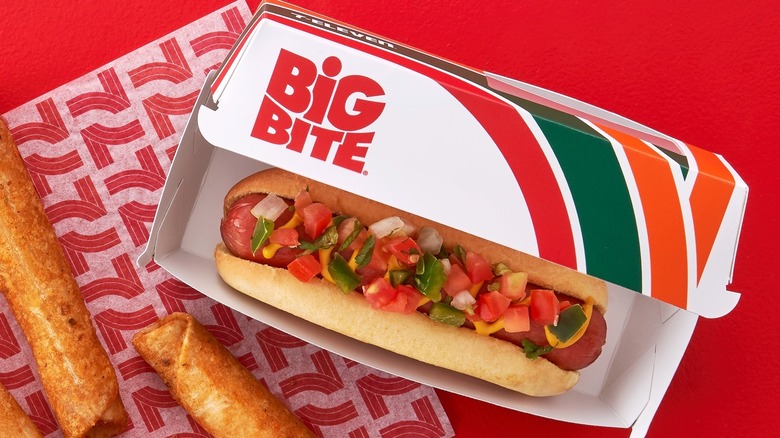 7-Eleven "Big Bite" hot dog