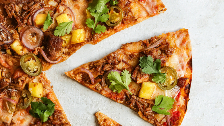 Pulled pork and pineapple pizza