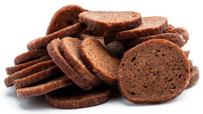 pile of rye crackers