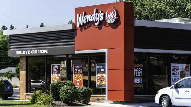 wendy's exterior