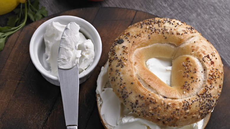 bagel and cream cheese