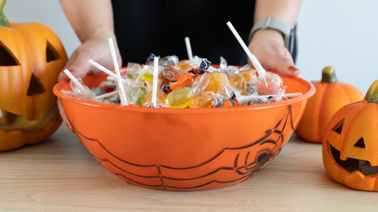 Reese's Cups Aren't The Most Popular Halloween Candy In 2024