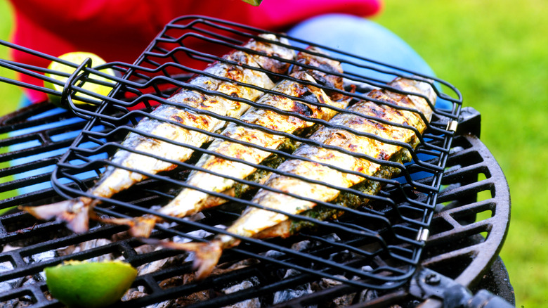 grilling fish