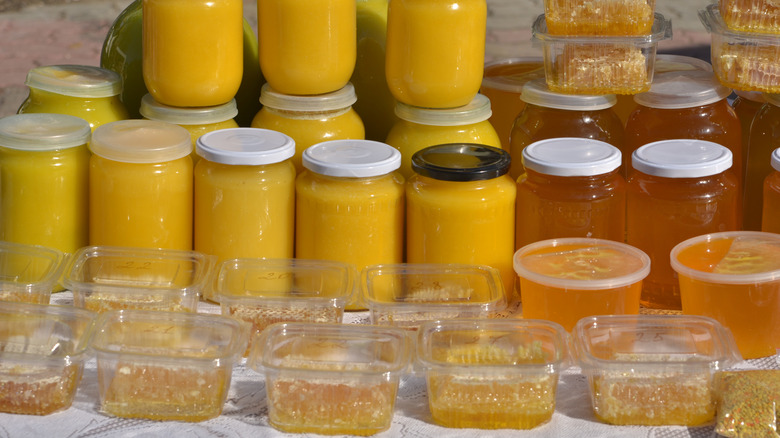 Honey and honeycomb packaged for sale