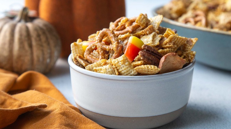 autumn chex mix with candy corn