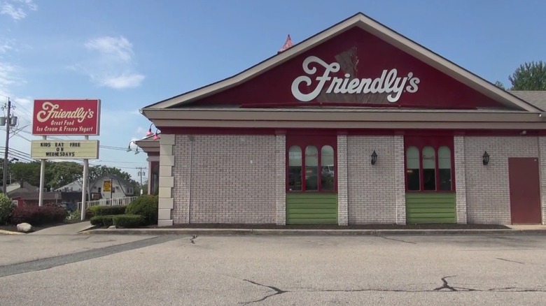 A closed Friendly's restaurant